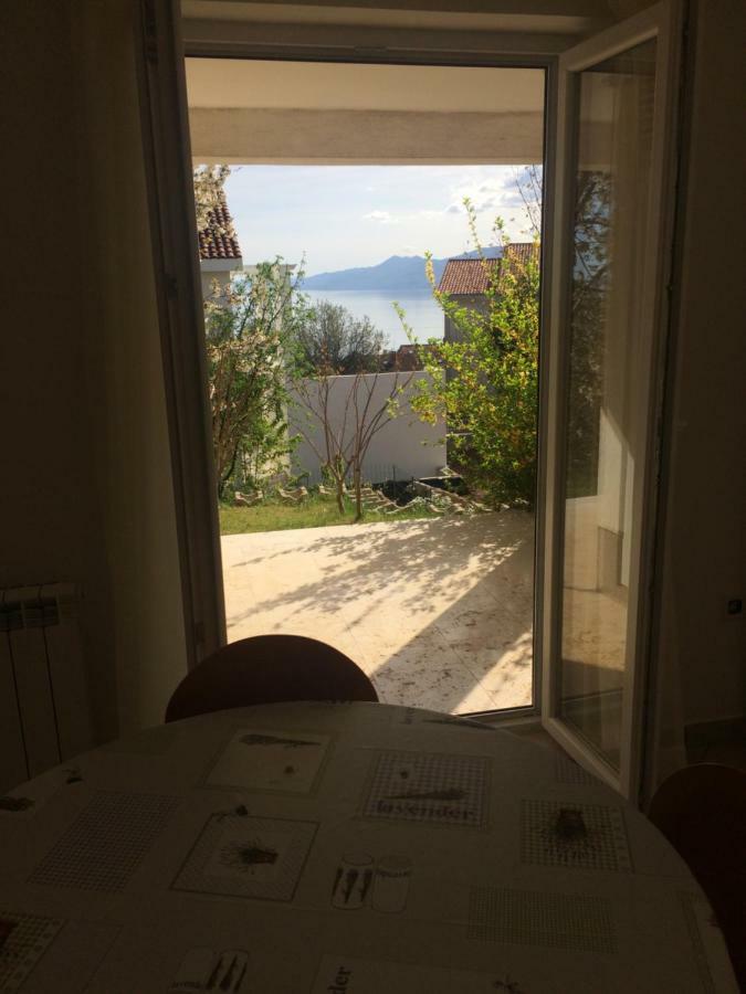 Deluxe Apartment Dora With A Private Parking, Terrace And See View Rijeka Exterior photo